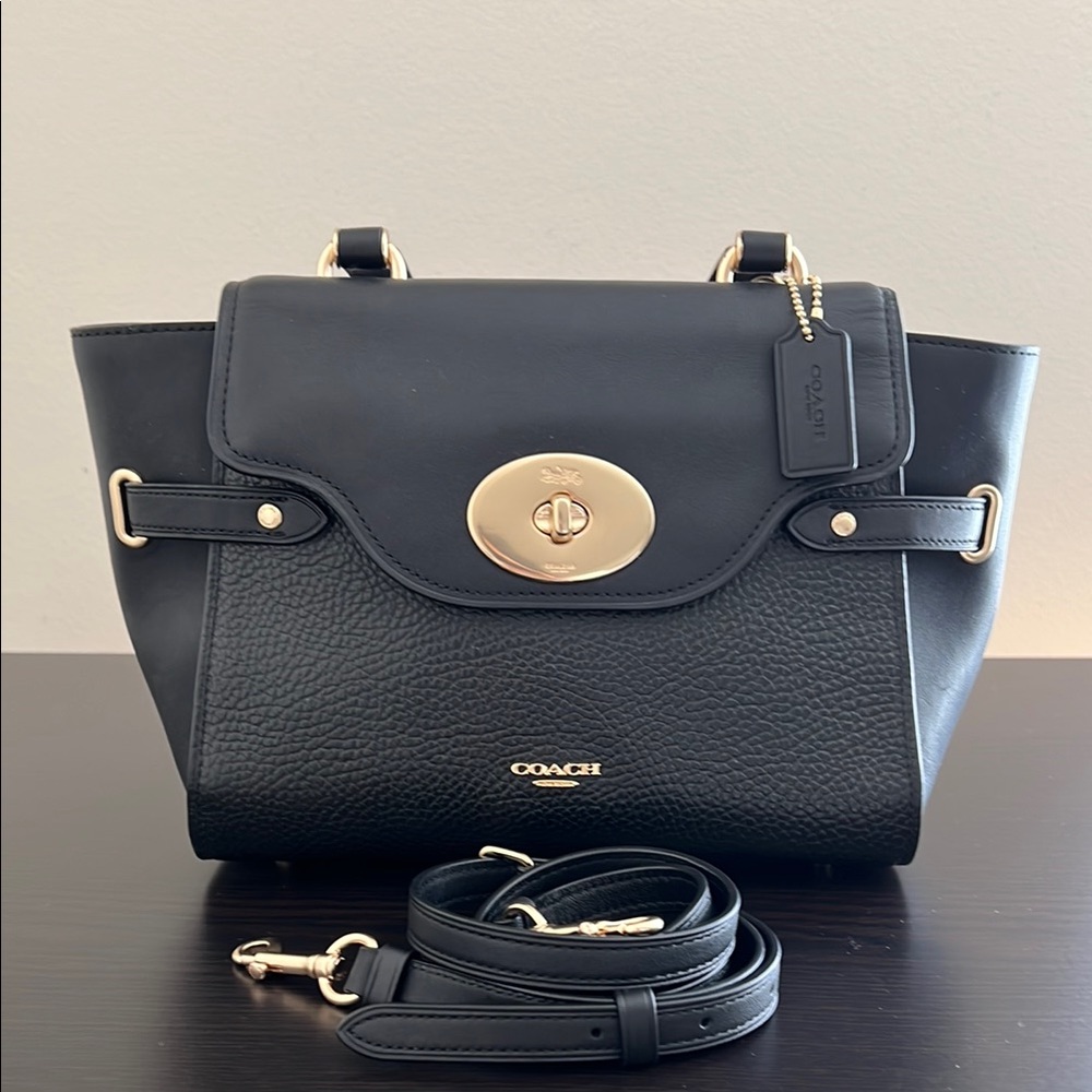 Like New Coach Blake Black Leather top handle crossbody Handbag